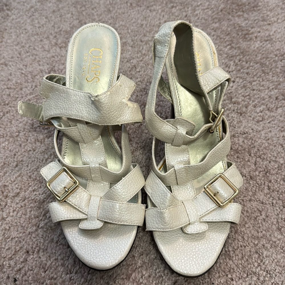 Chaps Heels Size 9.5 Color Cream Gold
